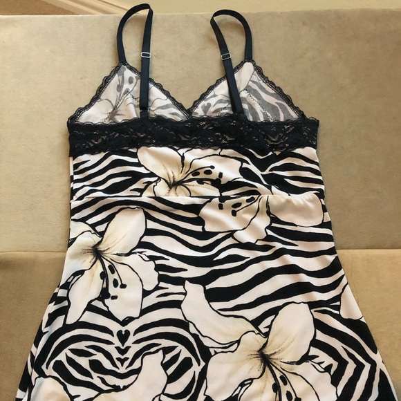 Top - Picture 3 of 3